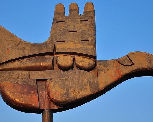 The Open Hand Monument - CultureNow - Museum Without Walls